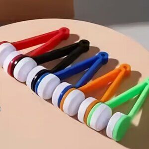 Portable Mini Glasses Cleaner